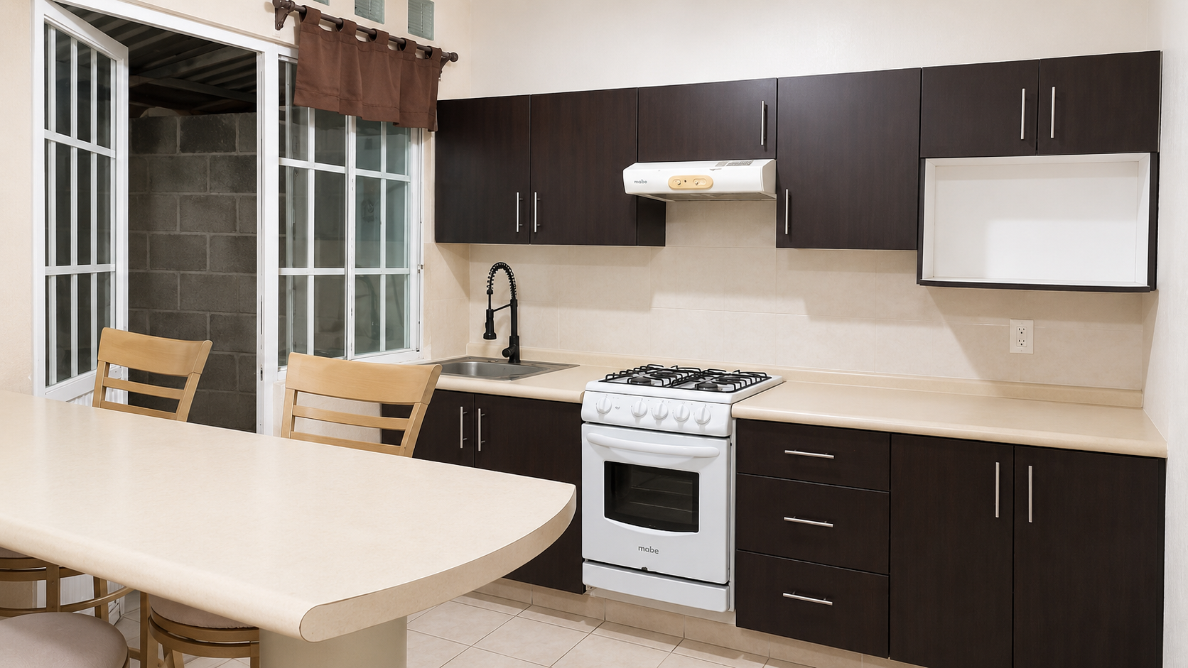 Casa Bonita Amueblada – Puerto Pacífico - imagen 1